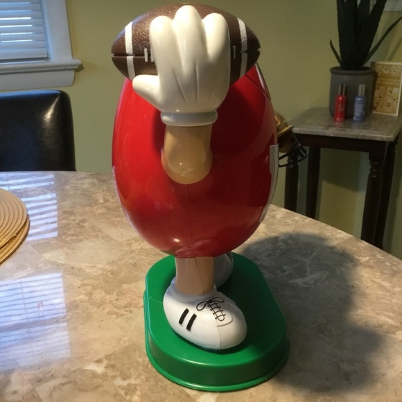 Vintage M&M Sport Candy Dispenser Limited Edition Football - Picture 9 of 16